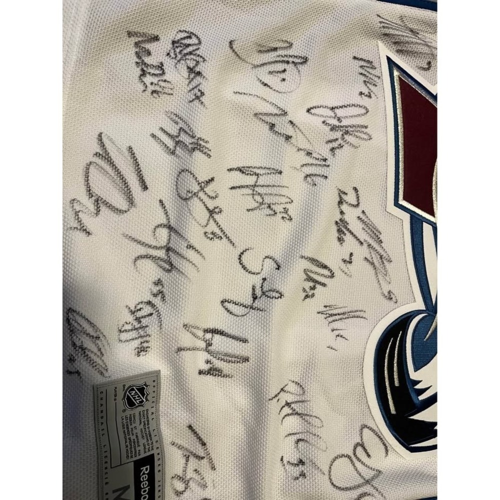 2010-11 Colorado Avalanche Team Signed Reebok Jersey 20+ Autographs NHL Medium - Picture 2 of 4